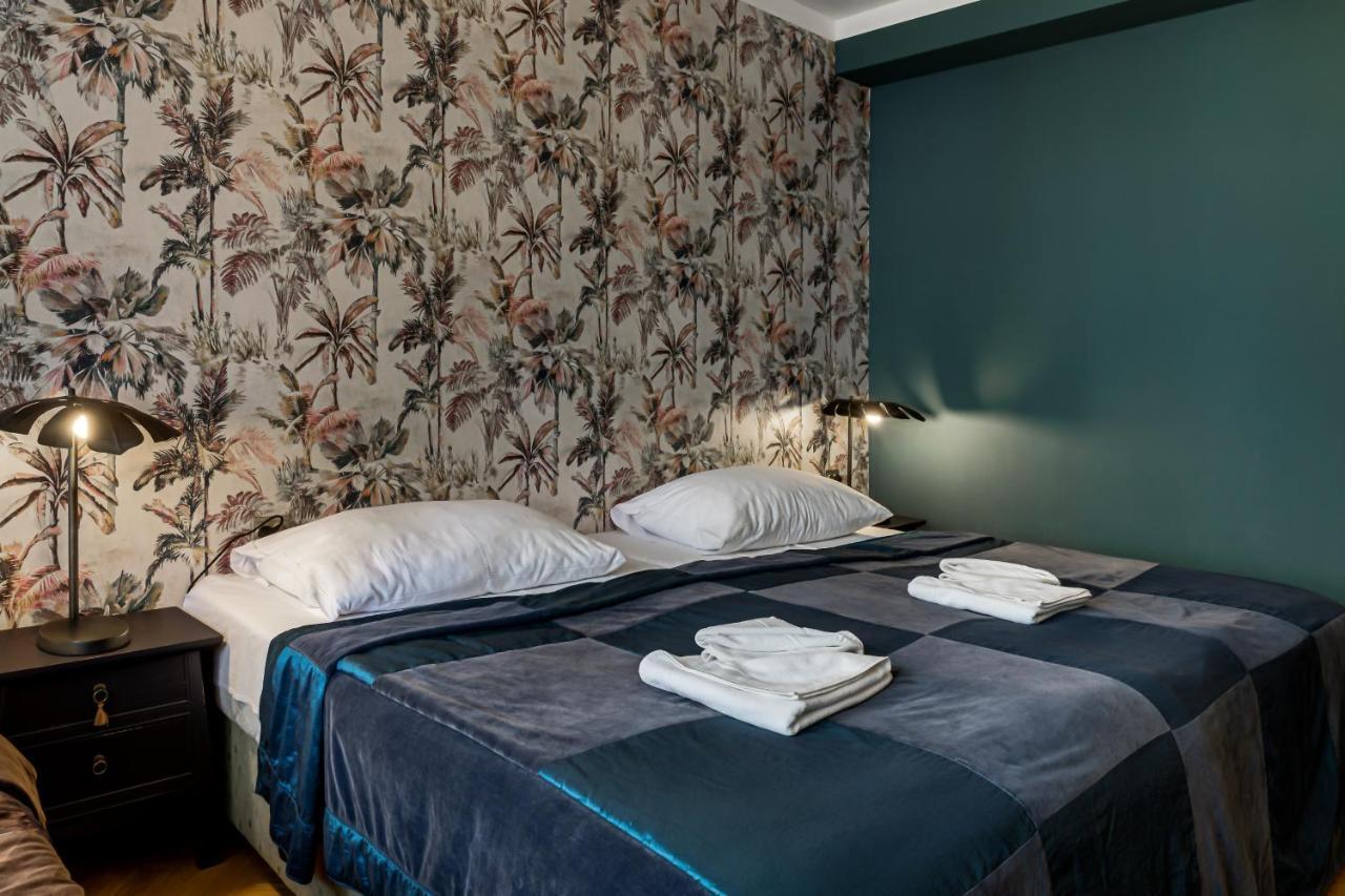 Louren Charles Bridge Aparthotel